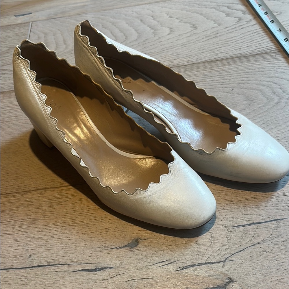 Elegant Cream Scalloped Women's Shoes Chloe Laurent
